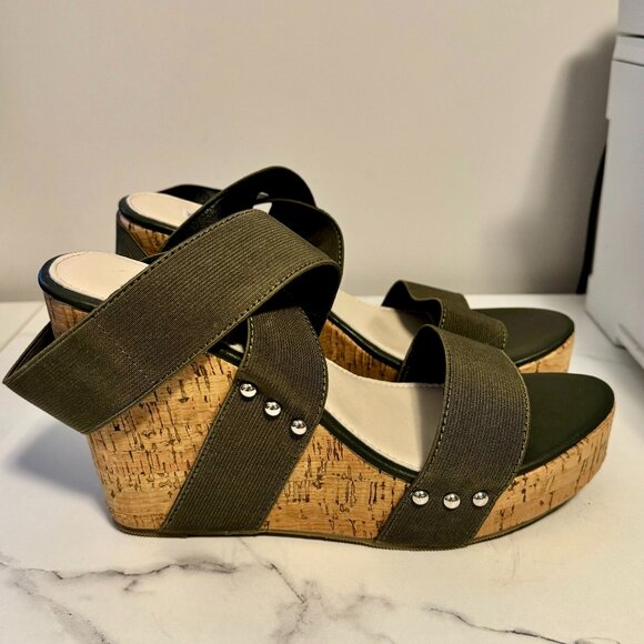 Woman's | Cork | Wedges - Picture 2 of 4